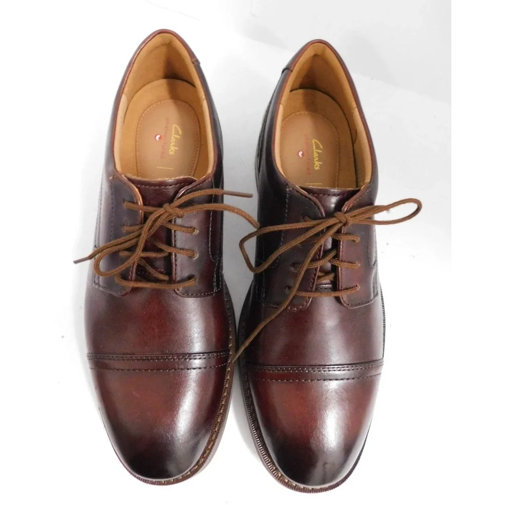Clarks Un-Hugh Mahogany Leather Cap Toe Oxford Dress Shoe $140rt Men's 8 NEW